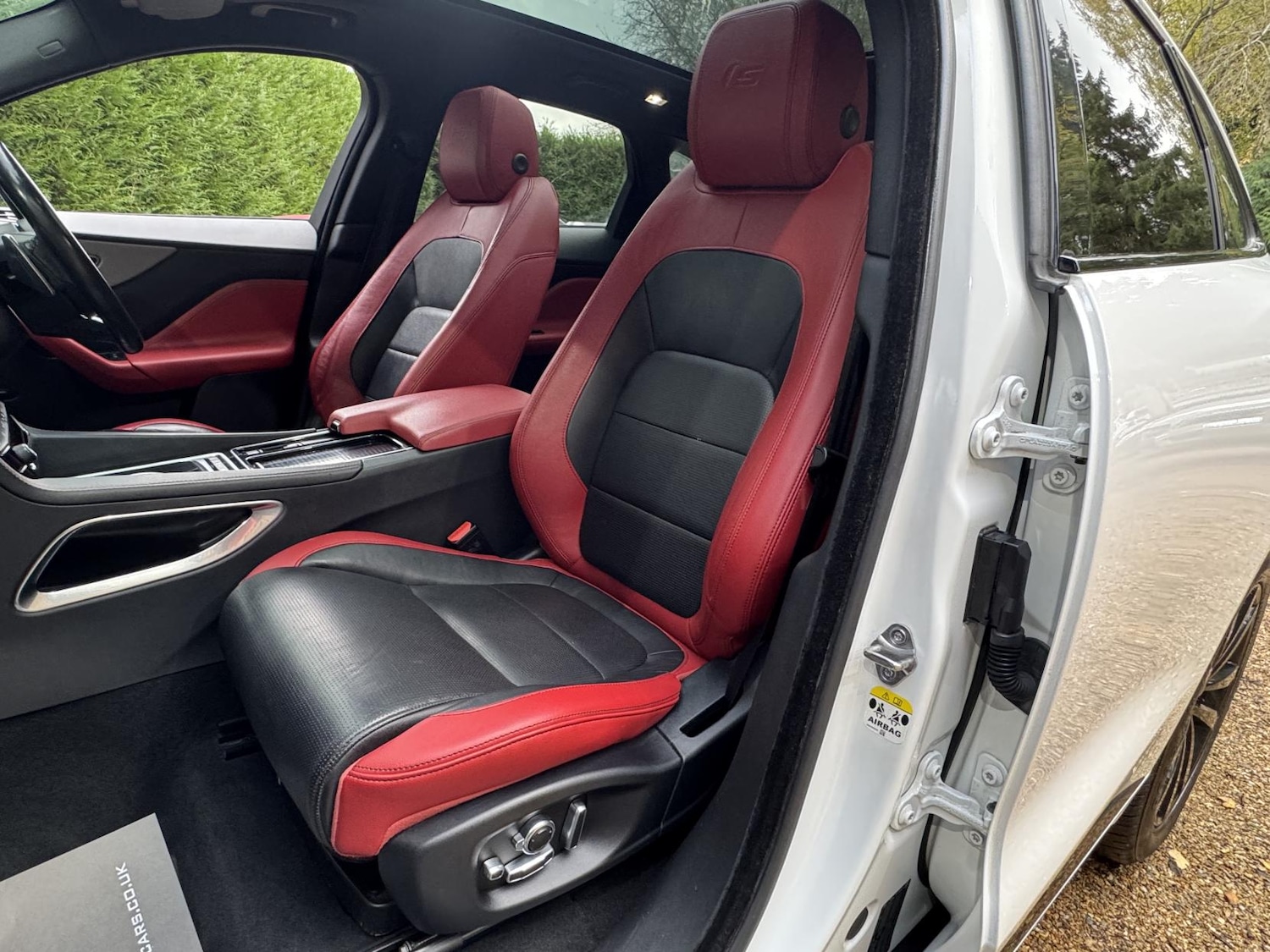 Used Jaguar F-Pace 2017 for sale - 76461666: Photo 25