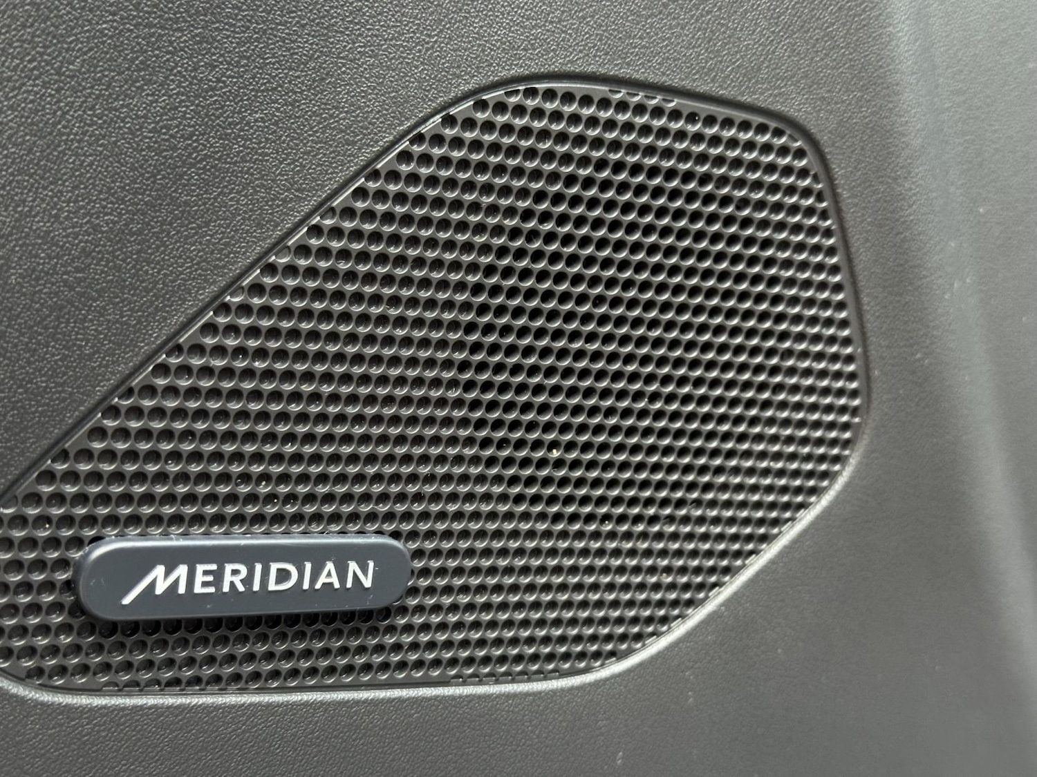 Used Jaguar F-Pace 2017 for sale - 76461666: Photo 32