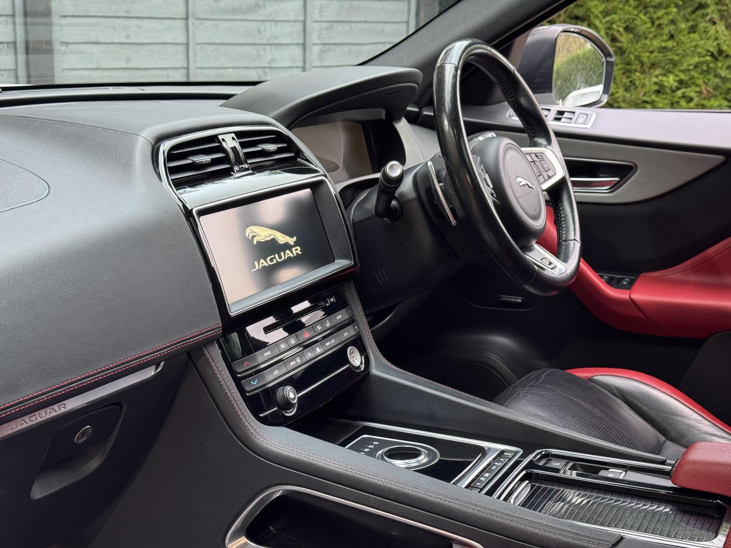 Used Jaguar F-Pace 2017 for sale - 76461666: Photo 35