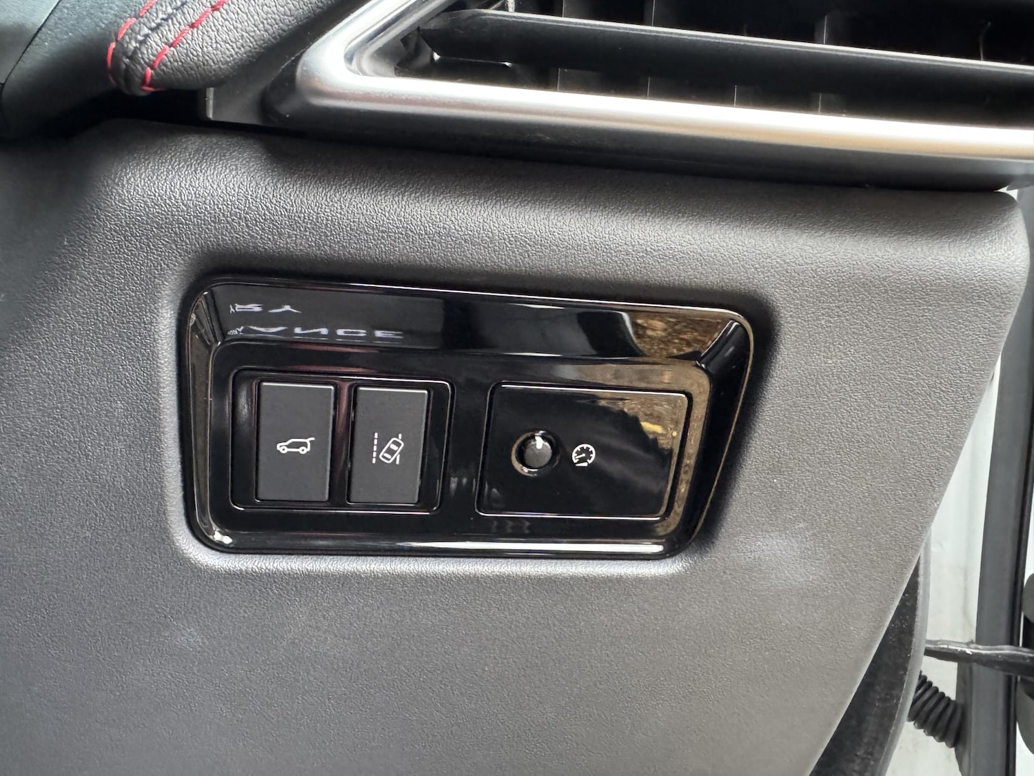 Used Jaguar F-Pace 2017 for sale - 76461666: Photo 37