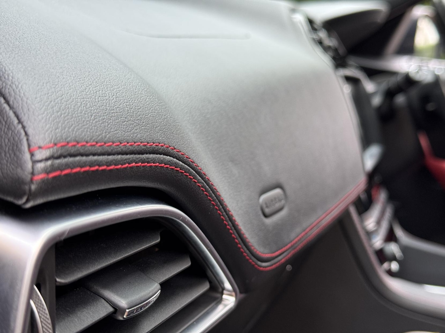 Used Jaguar F-Pace 2017 for sale - 76461666: Photo 39