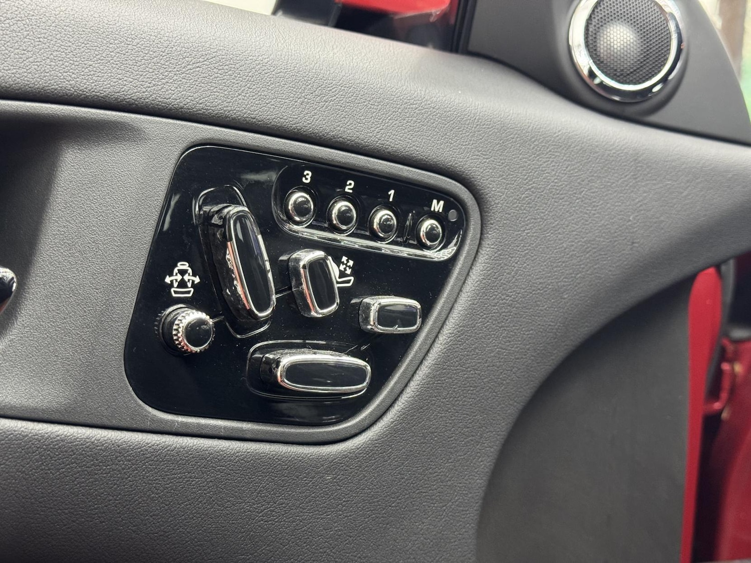 Used Jaguar XK 2013 for sale - 77005938: Photo 32