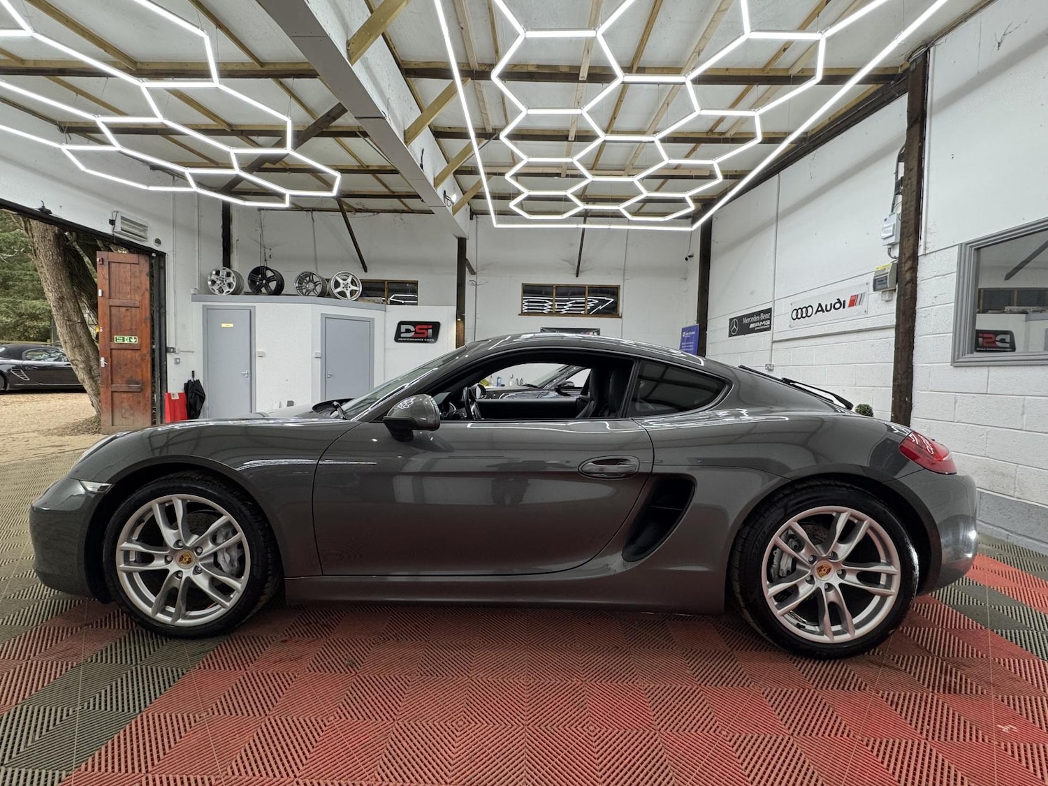 Used Porsche Cayman 2014 for sale - 78099767: Photo 4