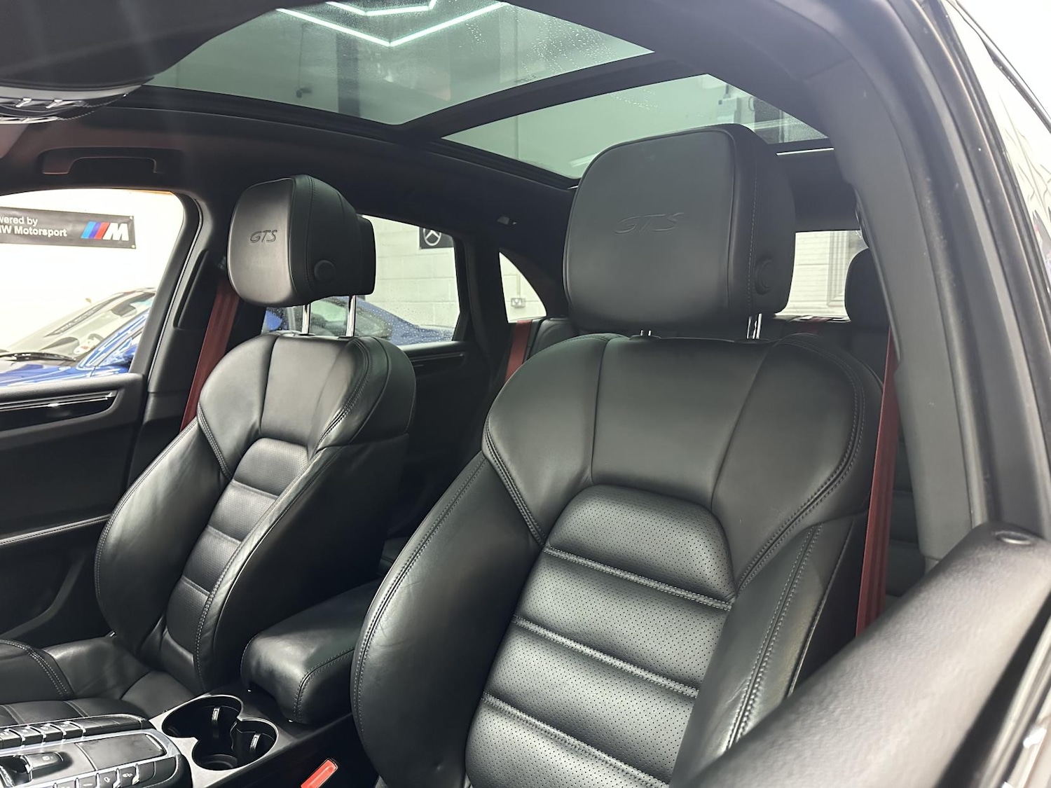 Used Porsche Macan 2017 for sale - 77237262: Photo 30