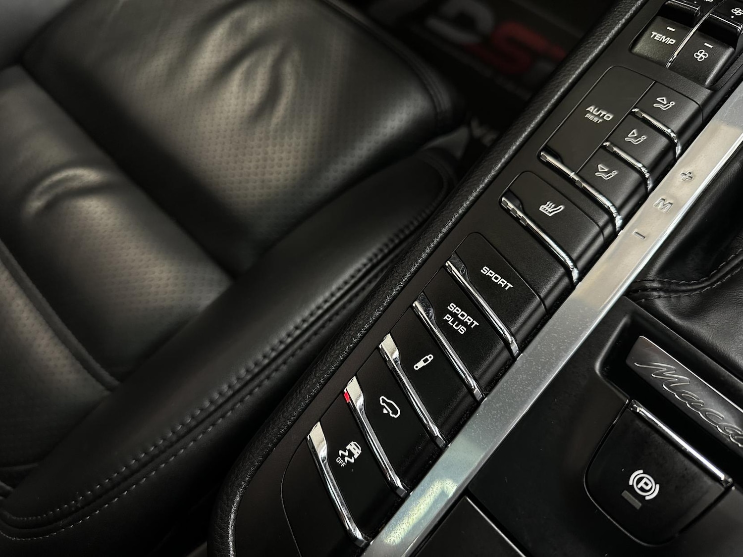 Used Porsche Macan 2017 for sale - 77237262: Photo 39