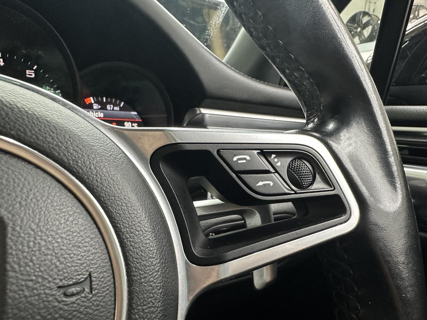 Used Porsche Macan 2017 for sale - 77237262: Photo 47