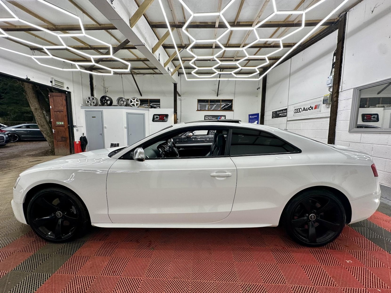 Used Audi A5 2014 for sale - 77595805: Photo 4