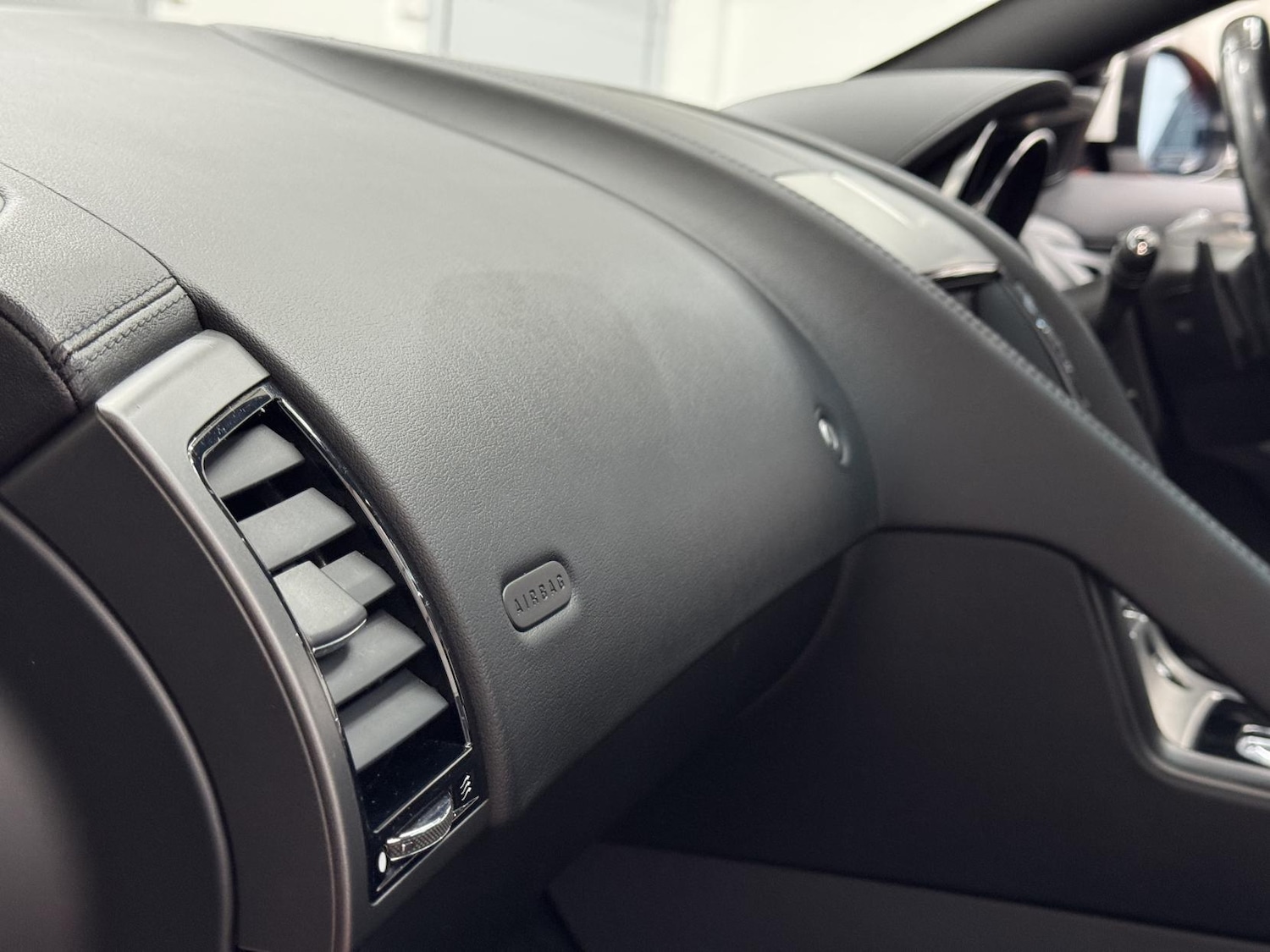 Used Jaguar F-Type 2015 for sale - 77189604: Photo 28