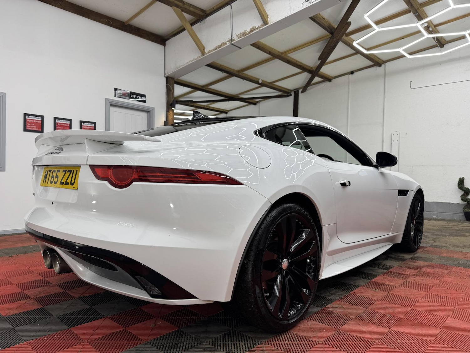 Used Jaguar F-Type 2015 for sale - 77189604: Photo 6