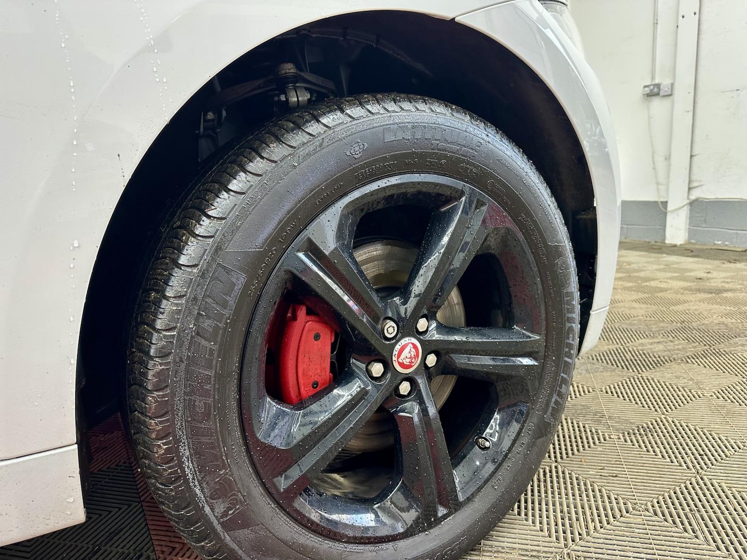 Used Jaguar F-Pace 2017 for sale - 77228523: Photo 10