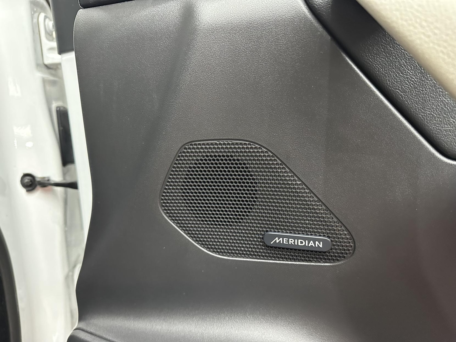 Used Jaguar F-Pace 2017 for sale - 77228523: Photo 19