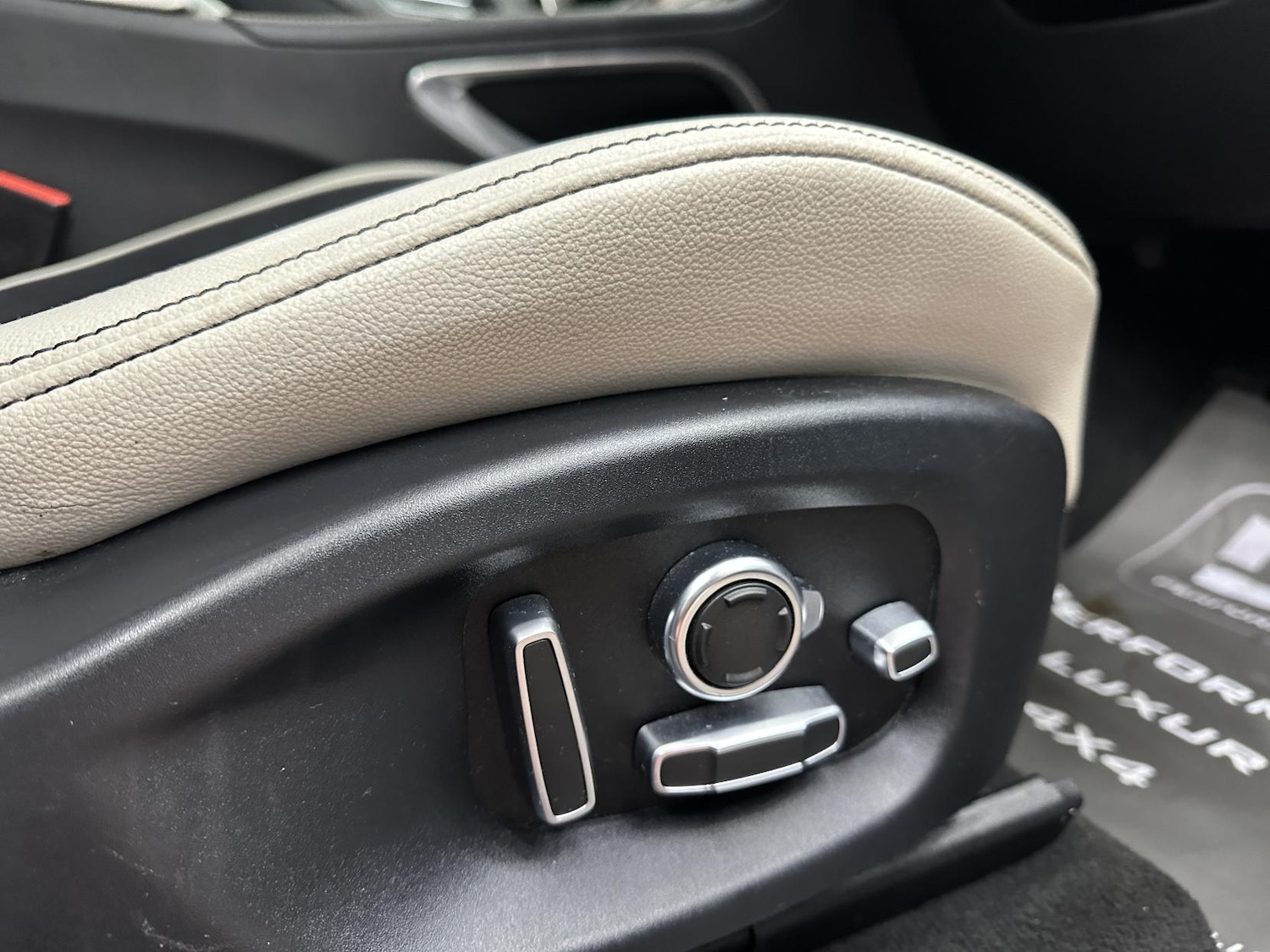 Used Jaguar F-Pace 2017 for sale - 77228523: Photo 22