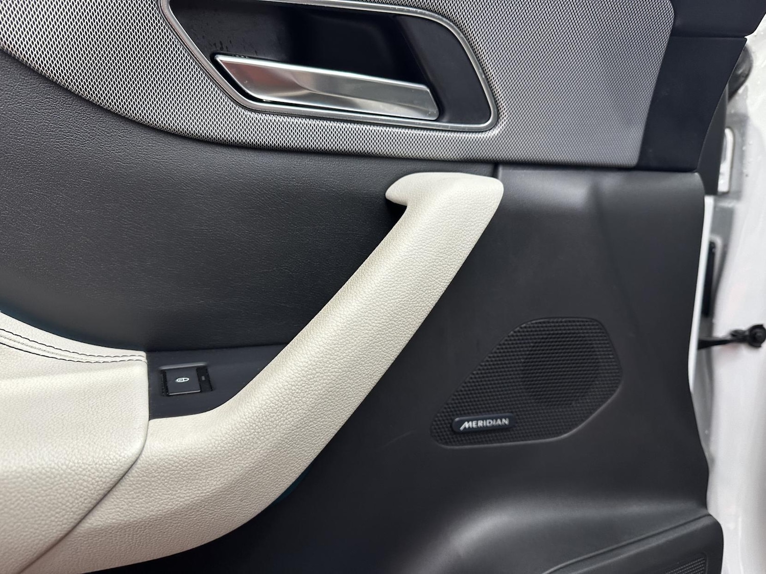 Used Jaguar F-Pace 2017 for sale - 77228523: Photo 35