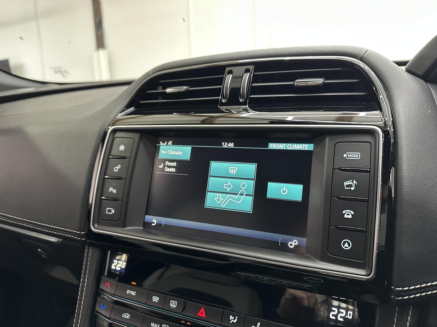 Used Jaguar F-Pace 2017 for sale - 77228523: Photo 44