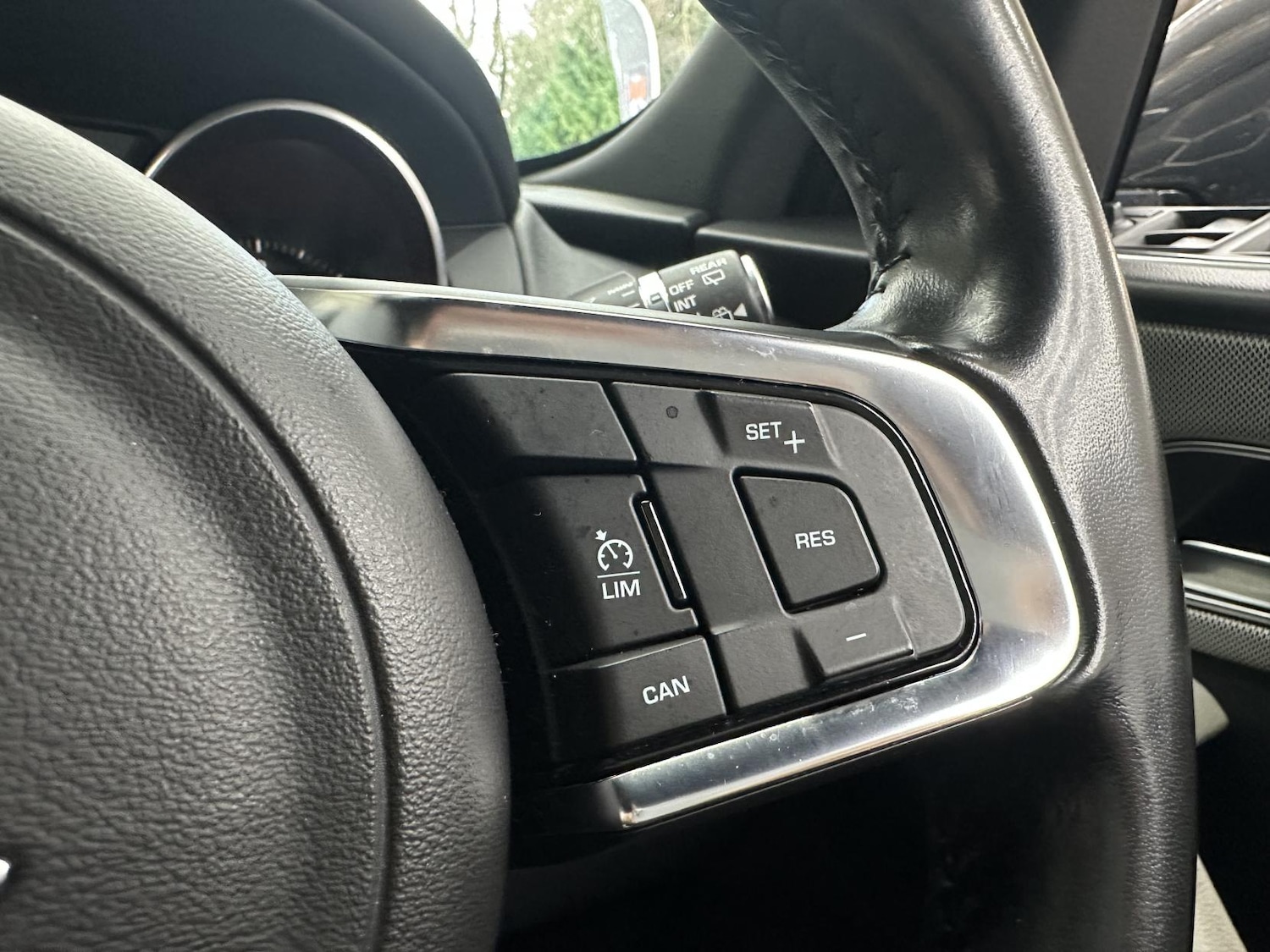 Used Jaguar F-Pace 2017 for sale - 77228523: Photo 52