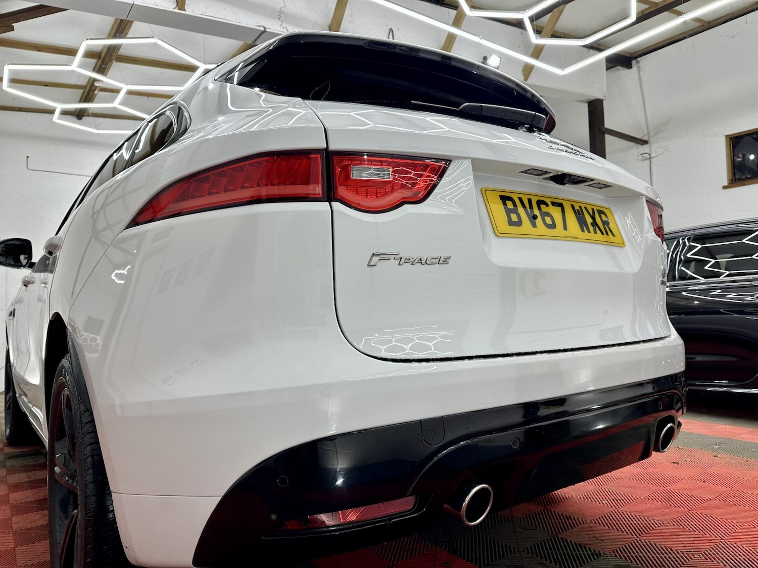 Used Jaguar F-Pace 2017 for sale - 77228523: Photo 9