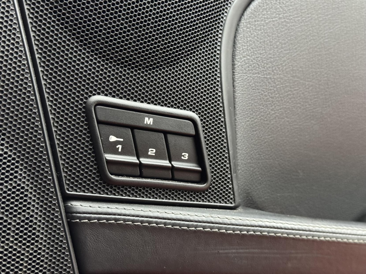 Used Porsche Cayman 2006 for sale - 77312464: Photo 12