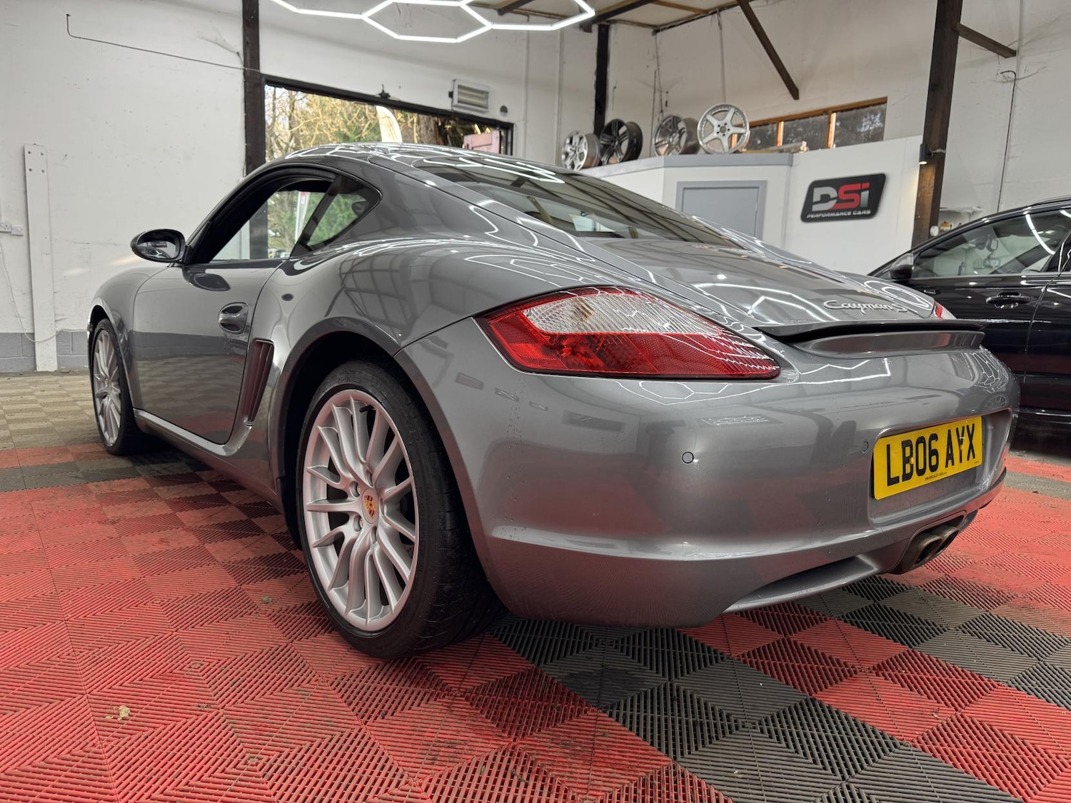 Used Porsche Cayman 2006 for sale - 77312464: Photo 5