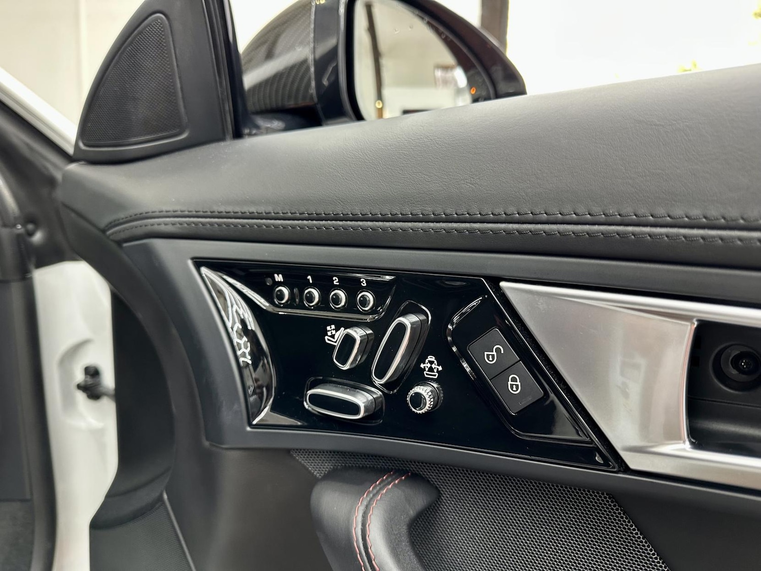 Used Jaguar F-Type 2015 for sale - 77833755: Photo 23