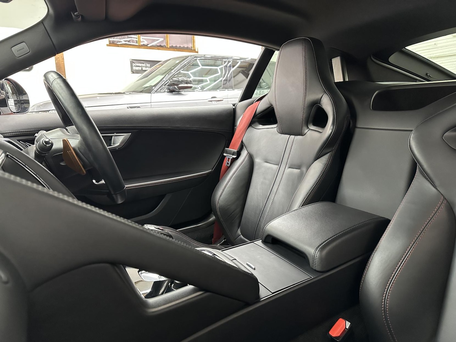 Used Jaguar F-Type 2015 for sale - 77833755: Photo 29