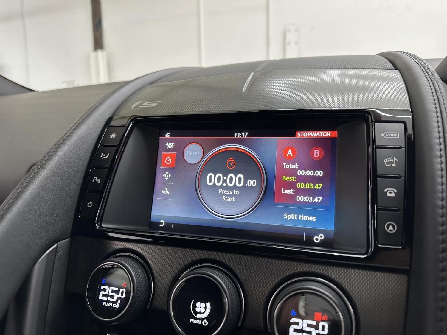 Used Jaguar F-Type 2015 for sale - 77833755: Photo 37