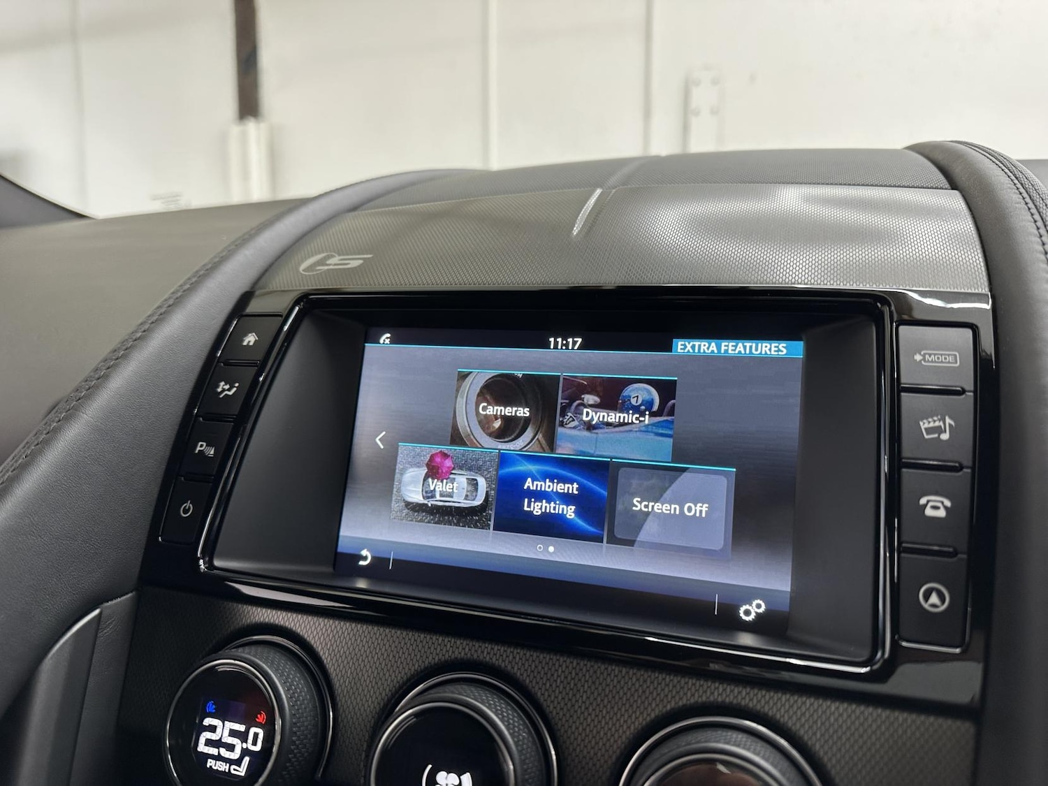 Used Jaguar F-Type 2015 for sale - 77833755: Photo 39