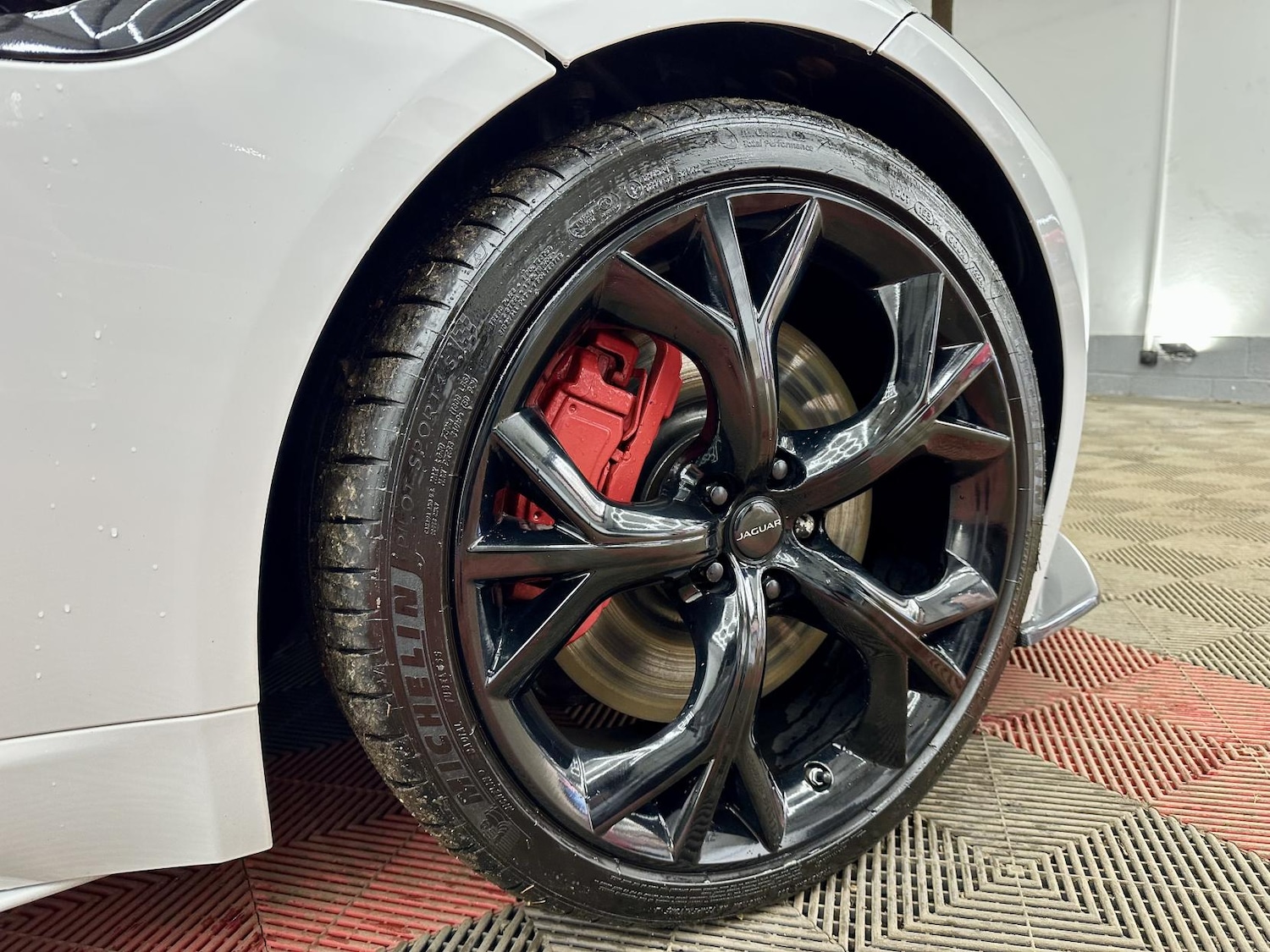 Used Jaguar F-Type 2015 for sale - 77833755: Photo 5