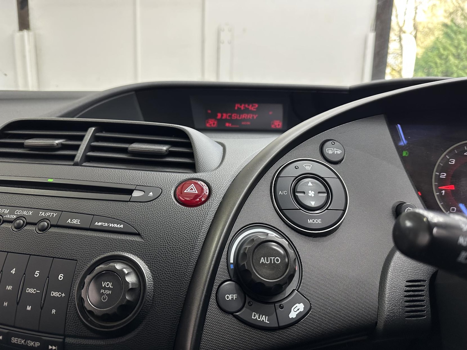 Used Honda Civic 2010 for sale - 77921741: Photo 28