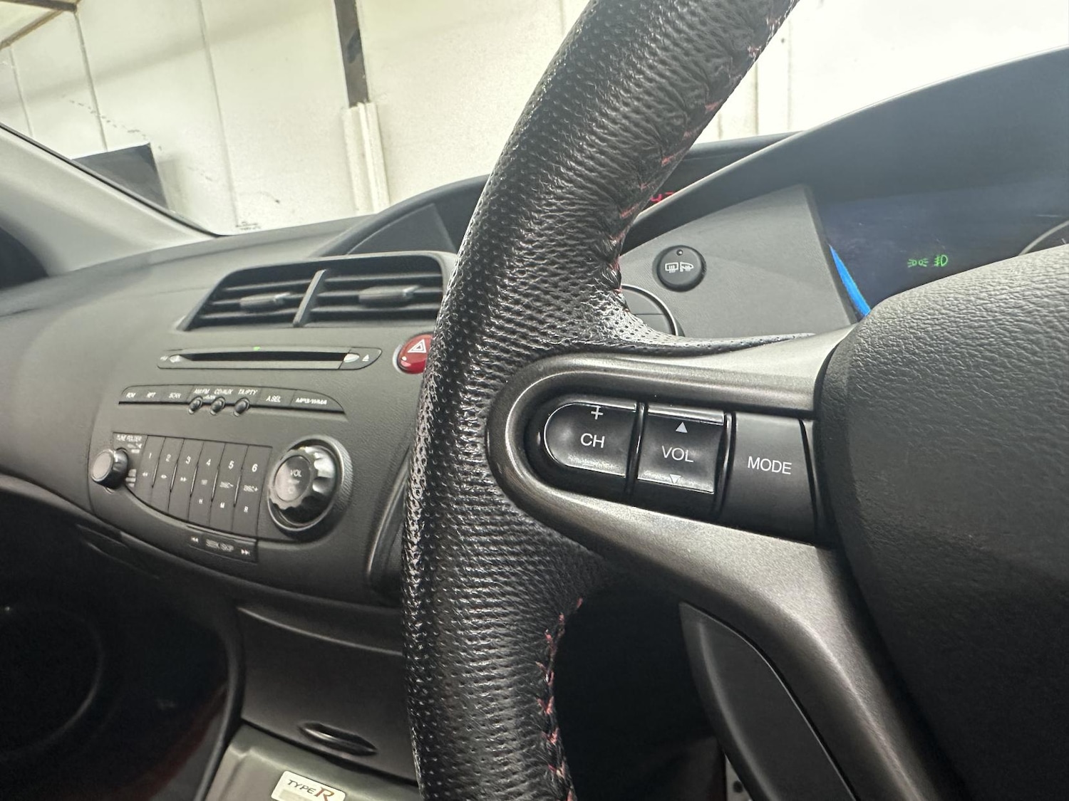 Used Honda Civic 2010 for sale - 77921741: Photo 35