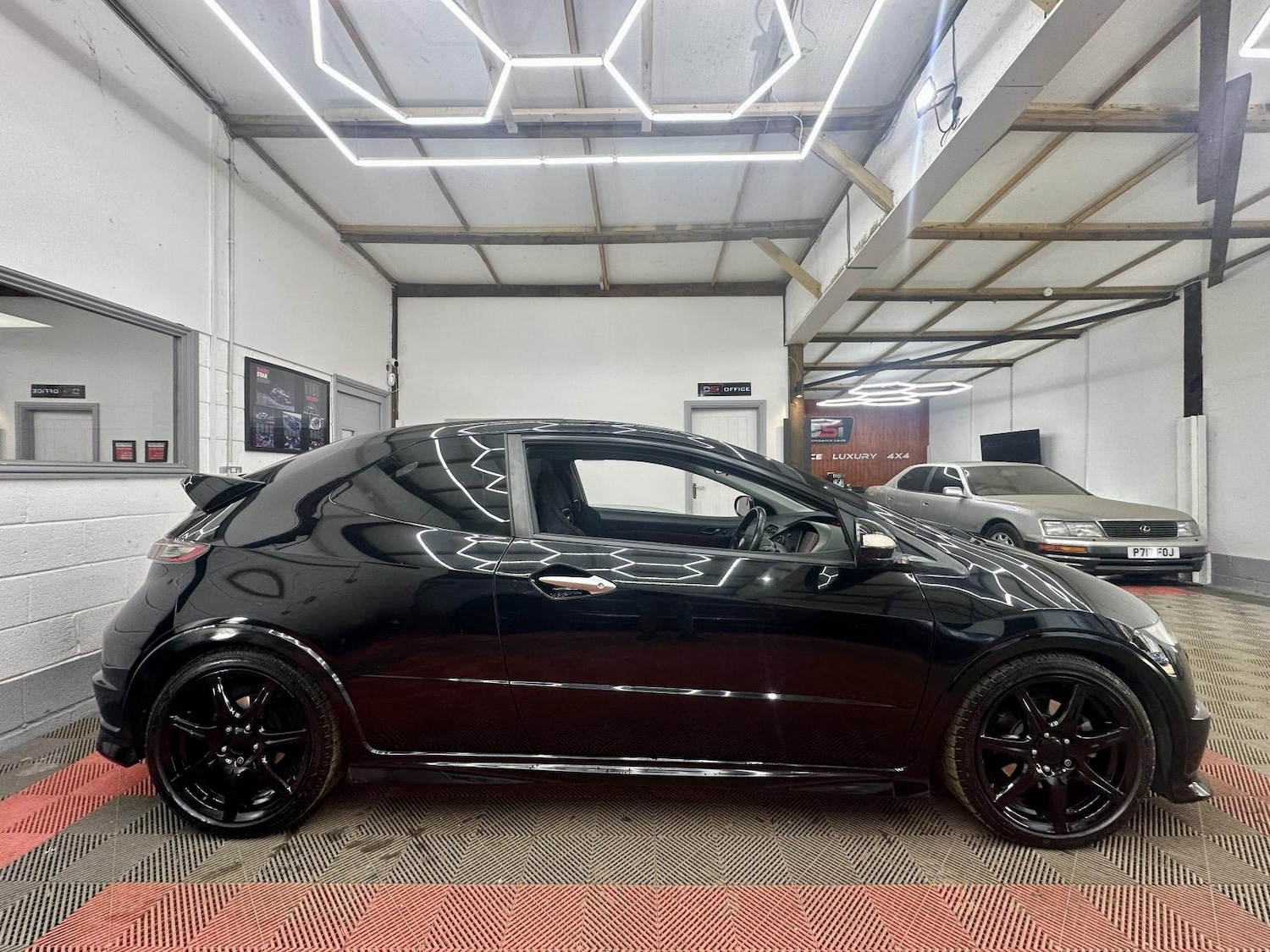 Used Honda Civic 2010 for sale - 77921741: Photo 7