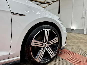 Used Volkswagen Golf 2018 for sale - 77420615: Photo