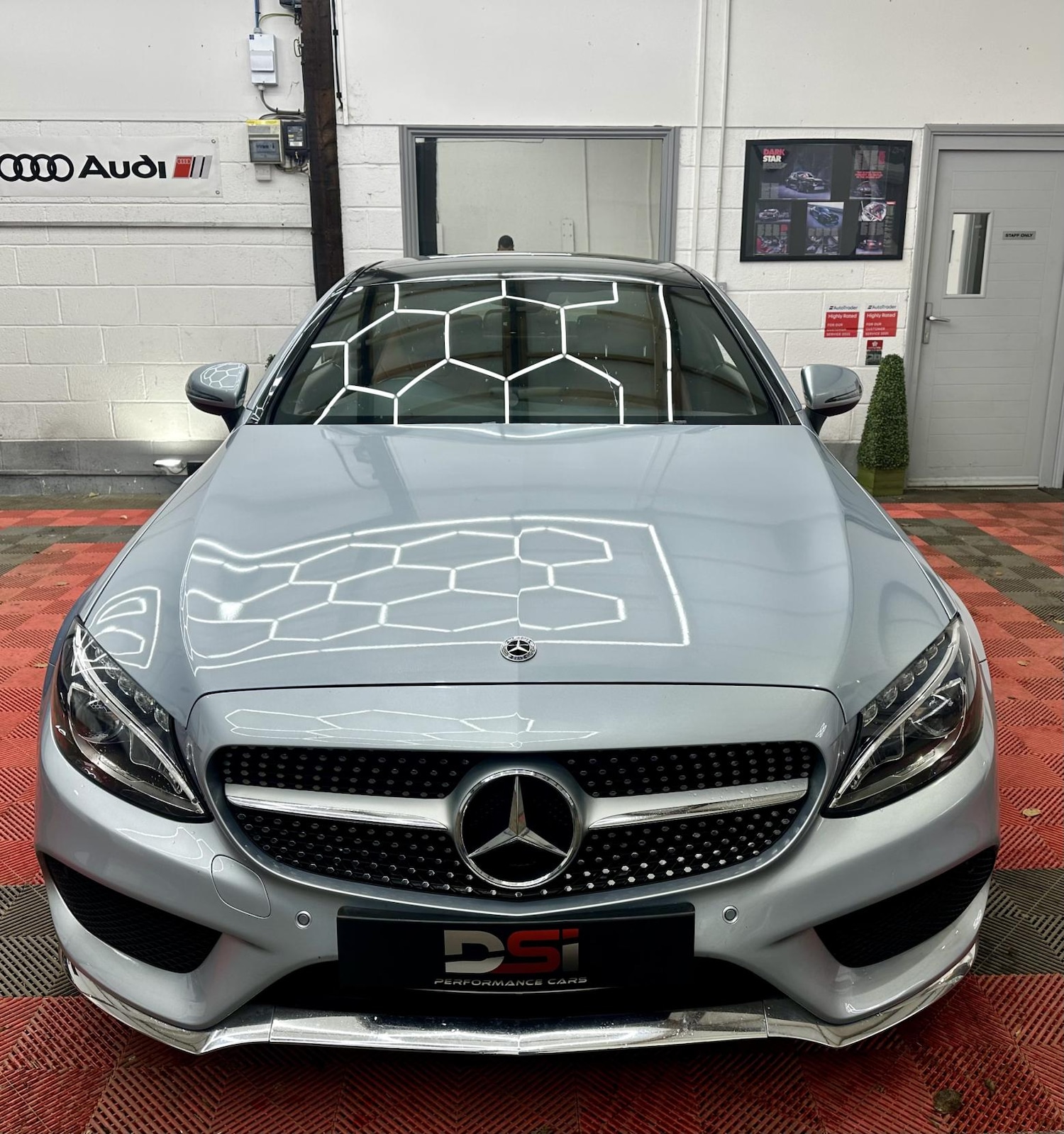 Used Mercedes-Benz C Class 2017 for sale - 77154730: Photo 2