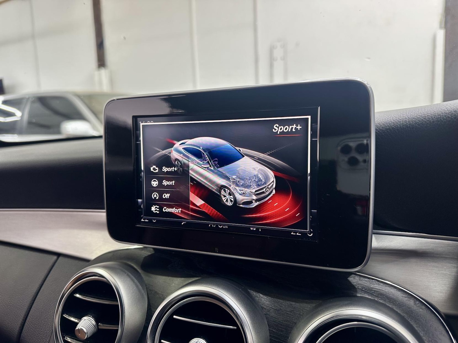 Used Mercedes-Benz C Class 2017 for sale - 77154730: Photo 38