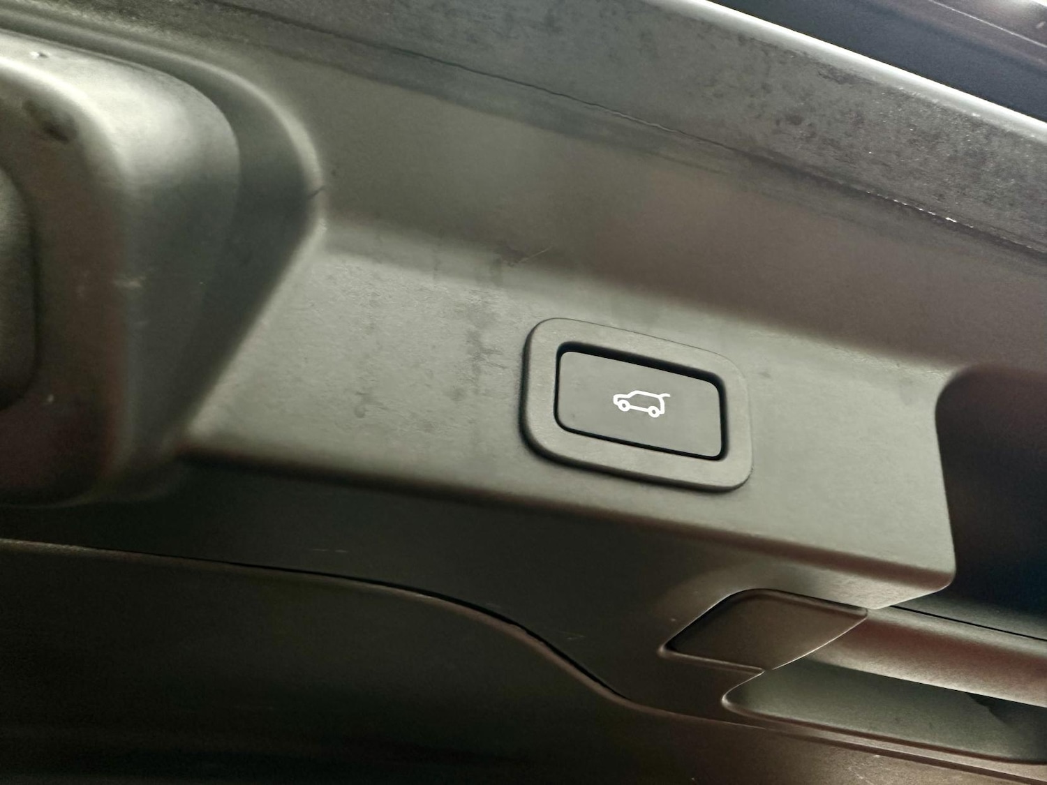 Used Jaguar F-Pace 2018 for sale - 76922257: Photo 17