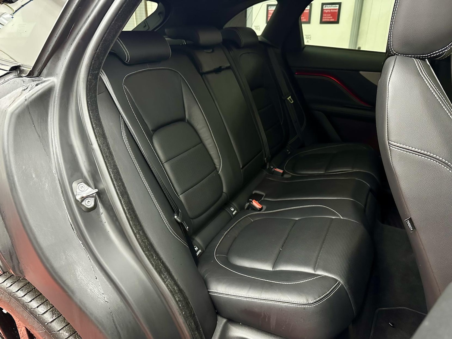 Used Jaguar F-Pace 2018 for sale - 76922257: Photo 26