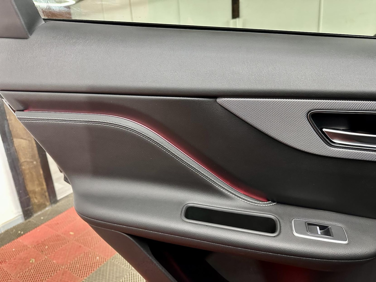 Used Jaguar F-Pace 2018 for sale - 76922257: Photo 33