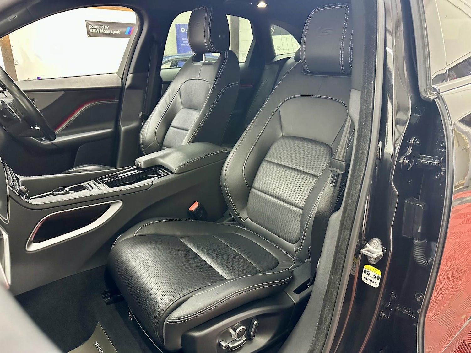 Used Jaguar F-Pace 2018 for sale - 76922257: Photo 36