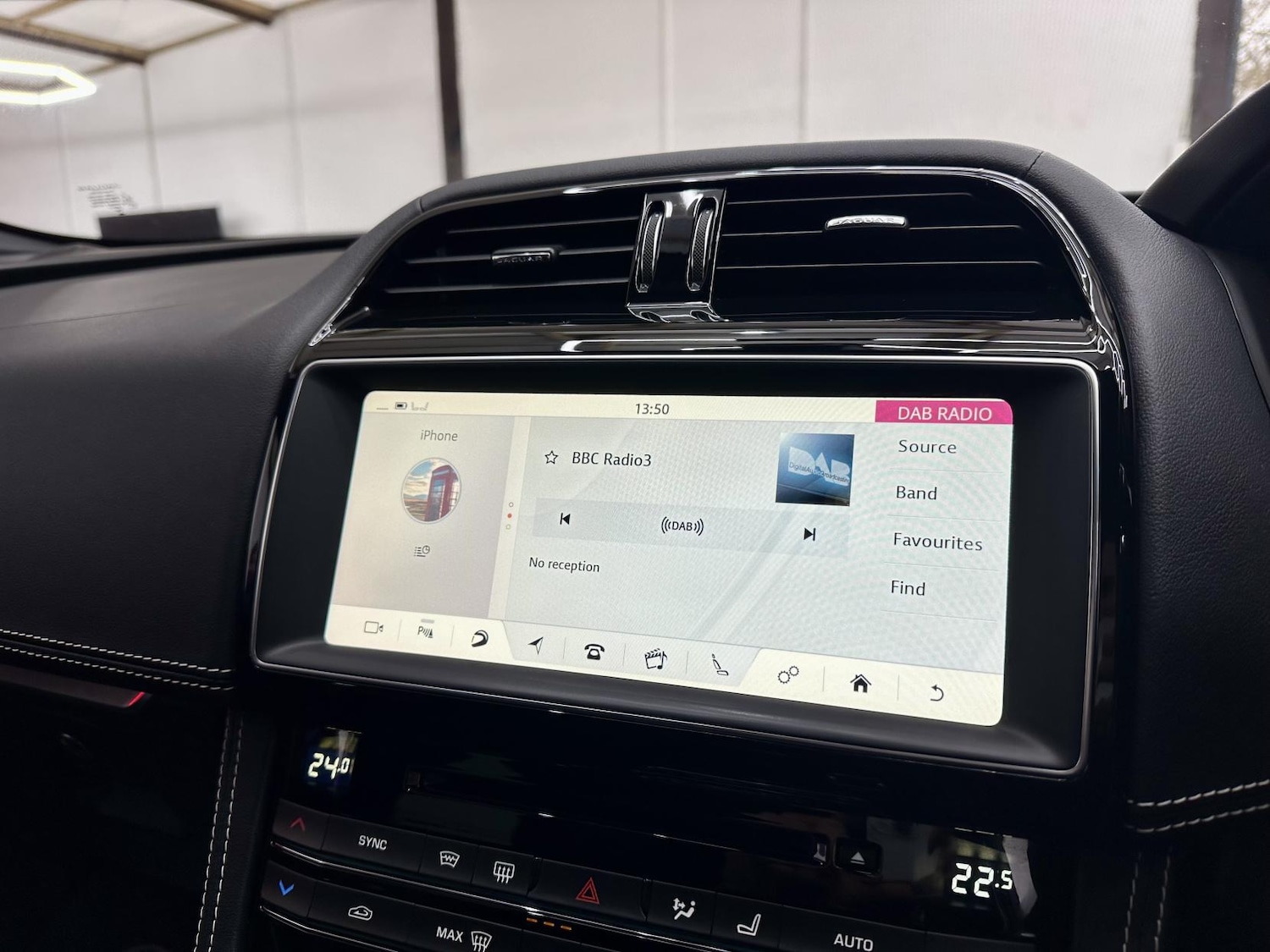 Used Jaguar F-Pace 2018 for sale - 76922257: Photo 43