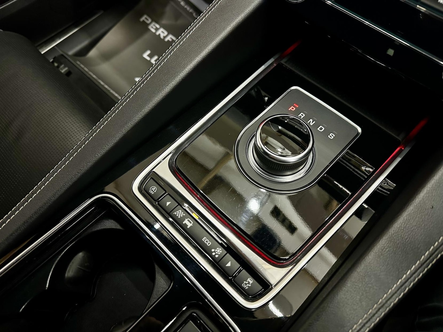 Used Jaguar F-Pace 2018 for sale - 76922257: Photo 52