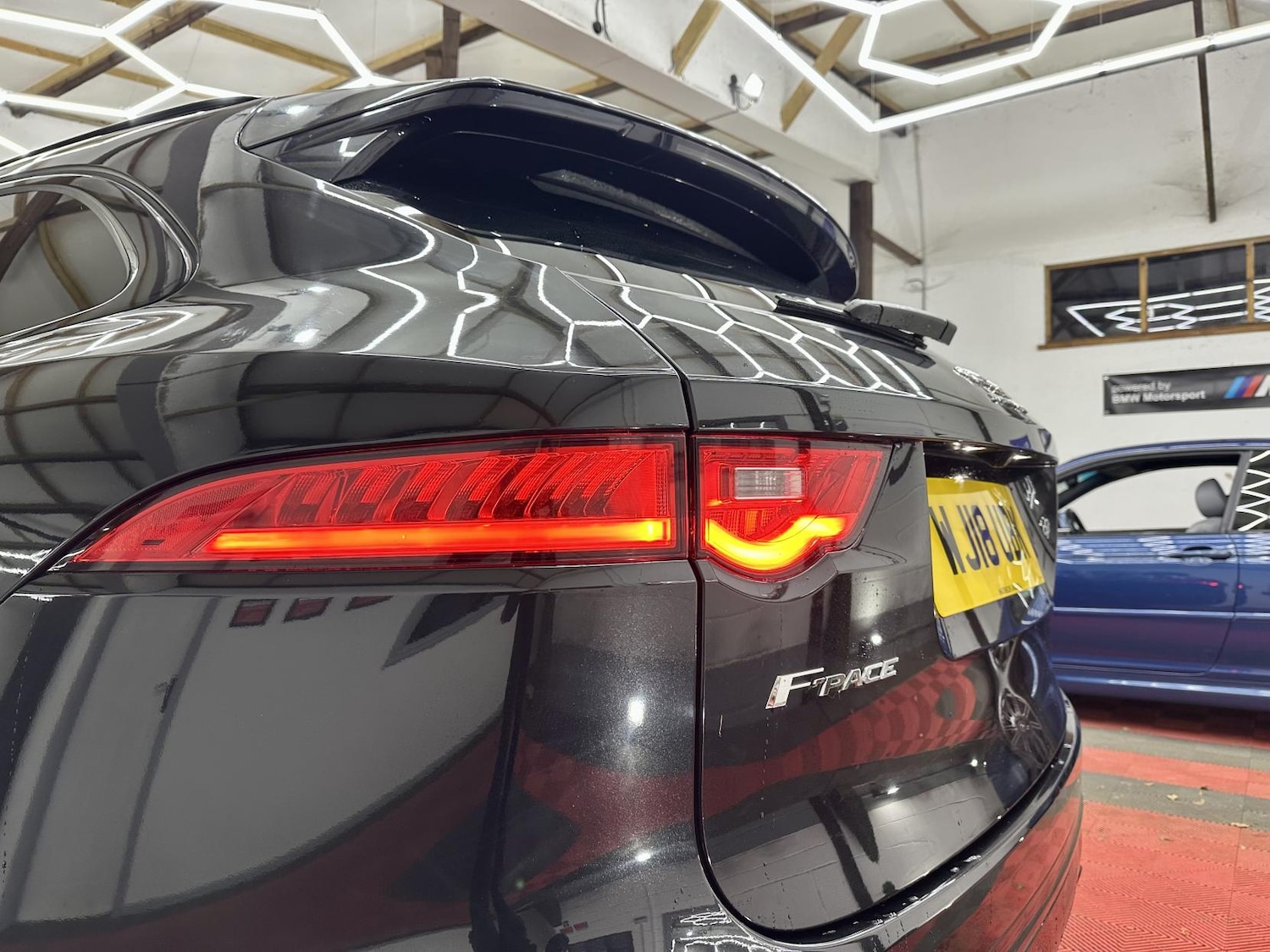 Used Jaguar F-Pace 2018 for sale - 76922257: Photo 7