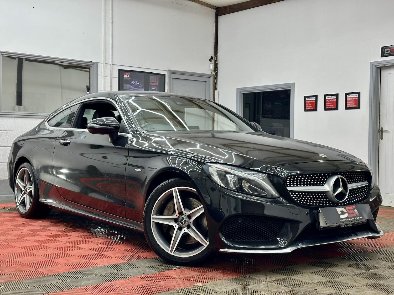 Used Mercedes-Benz C Class 2017 for sale - 76799655: Photo 1