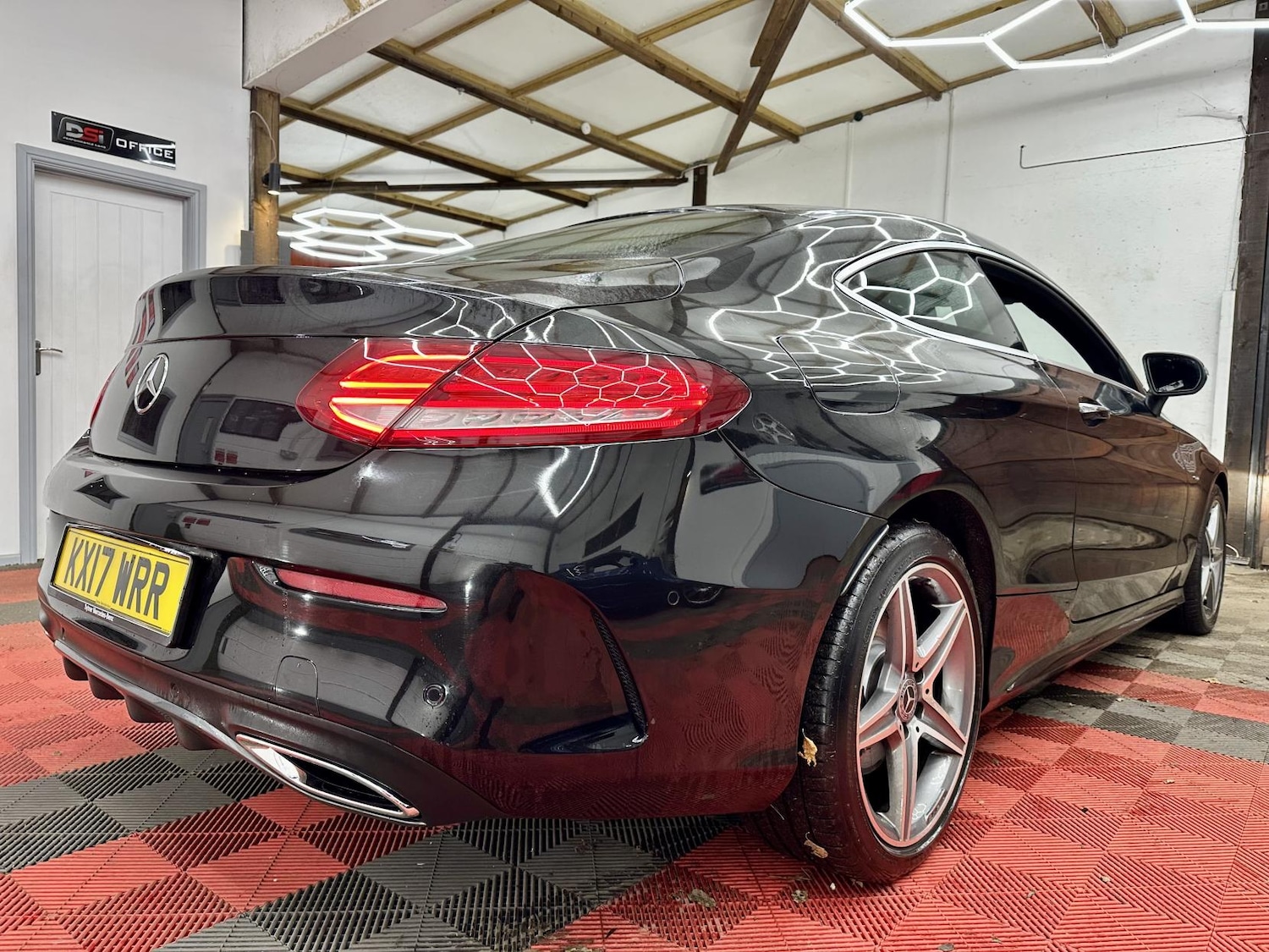 Used Mercedes-Benz C Class 2017 for sale - 76799655: Photo 10