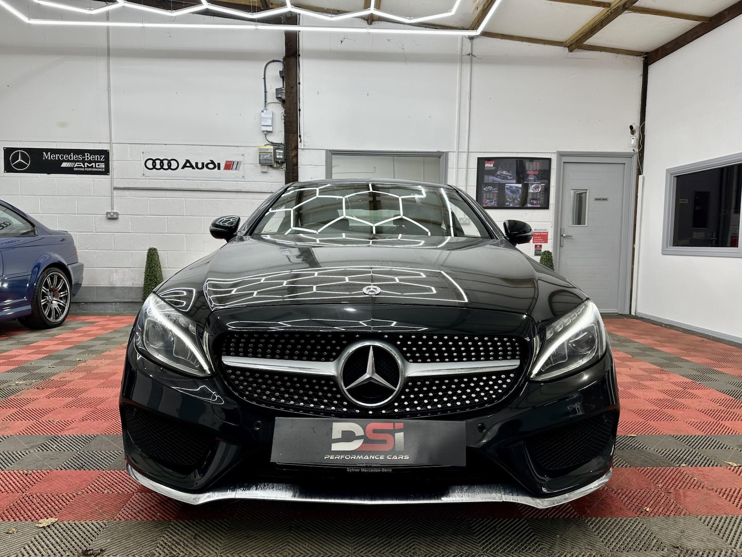 Used Mercedes-Benz C Class 2017 for sale - 76799655: Photo 2