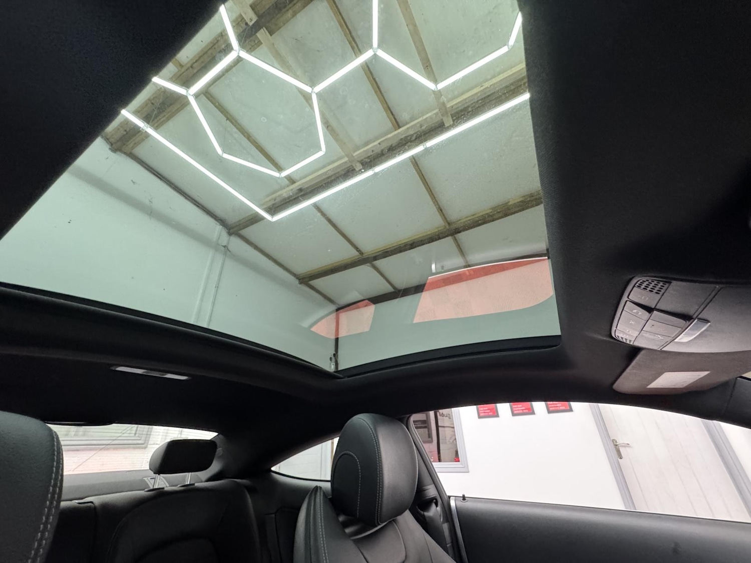 Used Mercedes-Benz C Class 2017 for sale - 76799655: Photo 23