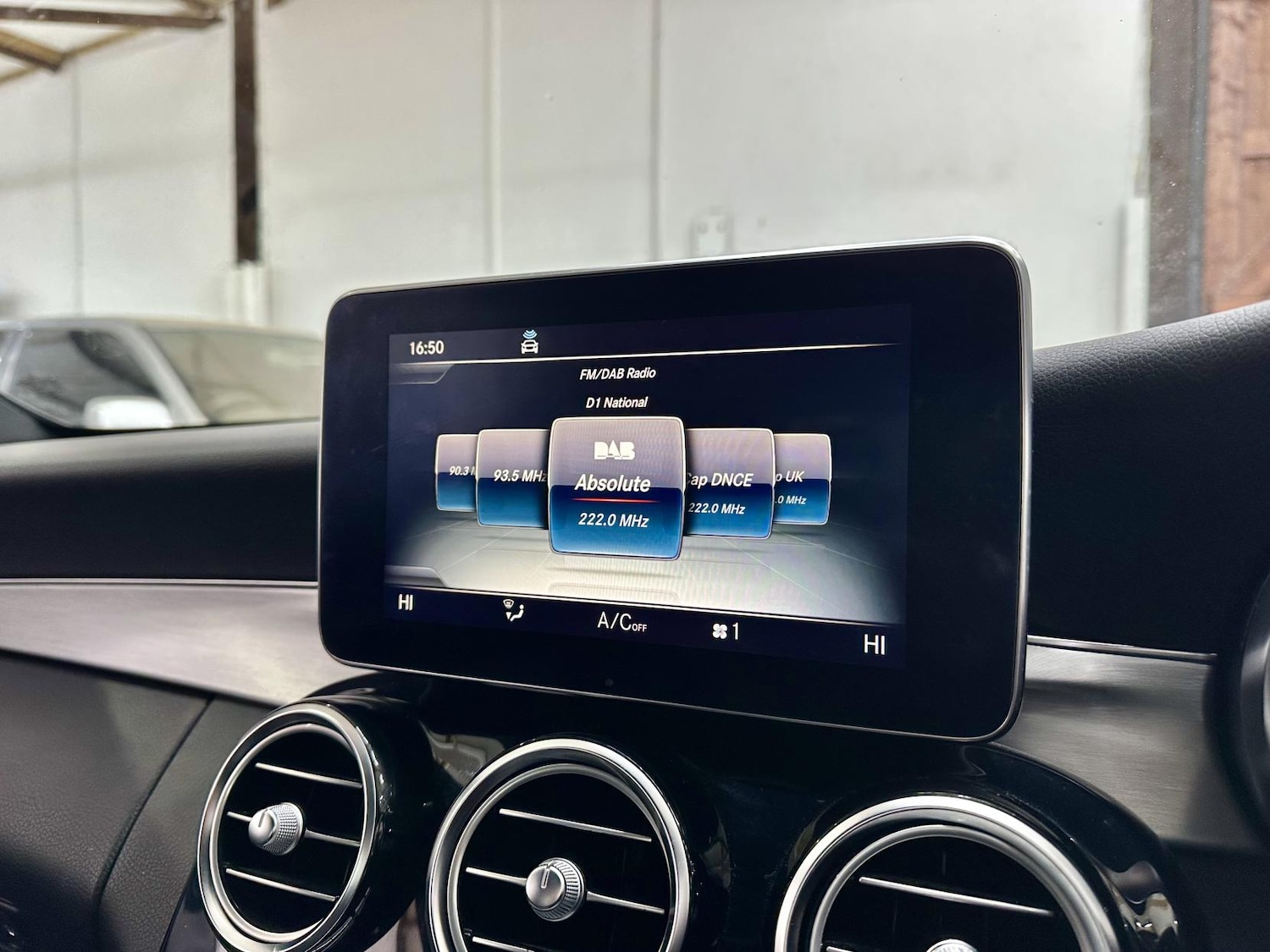 Used Mercedes-Benz C Class 2017 for sale - 76799655: Photo 28