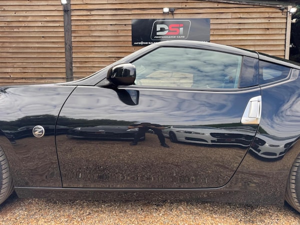 Used Nissan 370 Z 2010 for sale - 76273166: Photo 11