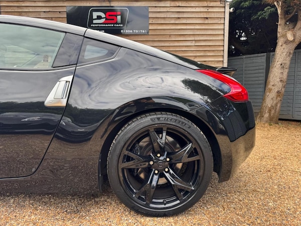 Used Nissan 370 Z 2010 for sale - 76273166: Photo 12
