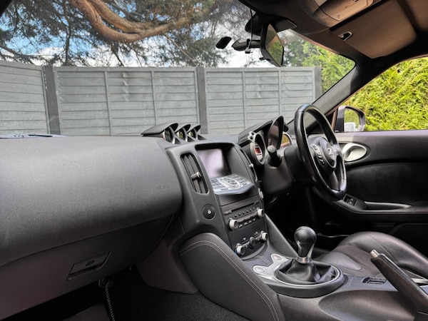 Used Nissan 370 Z 2010 for sale - 76273166: Photo 14