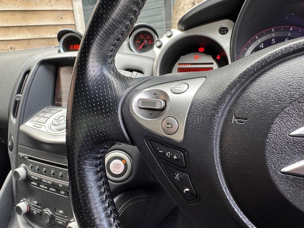 Used Nissan 370 Z 2010 for sale - 76273166: Photo 21