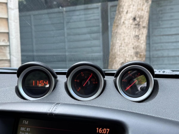 Used Nissan 370 Z 2010 for sale - 76273166: Photo 37